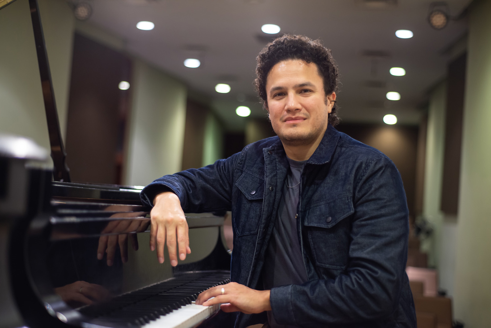 Abdiel Vázquez, el pianista líder de México, ofrecerá un concierto inédito
