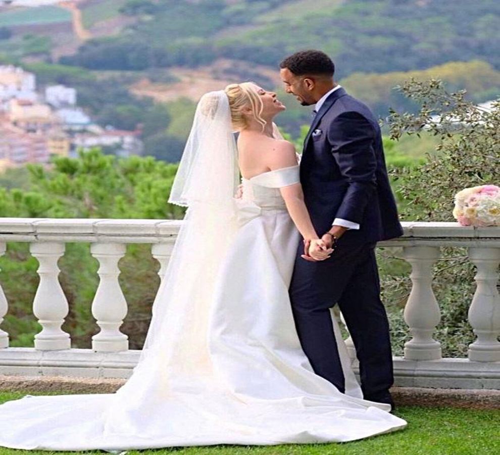 Cantante Aina Maro y atleta Orlando Ortega se casan en Miami