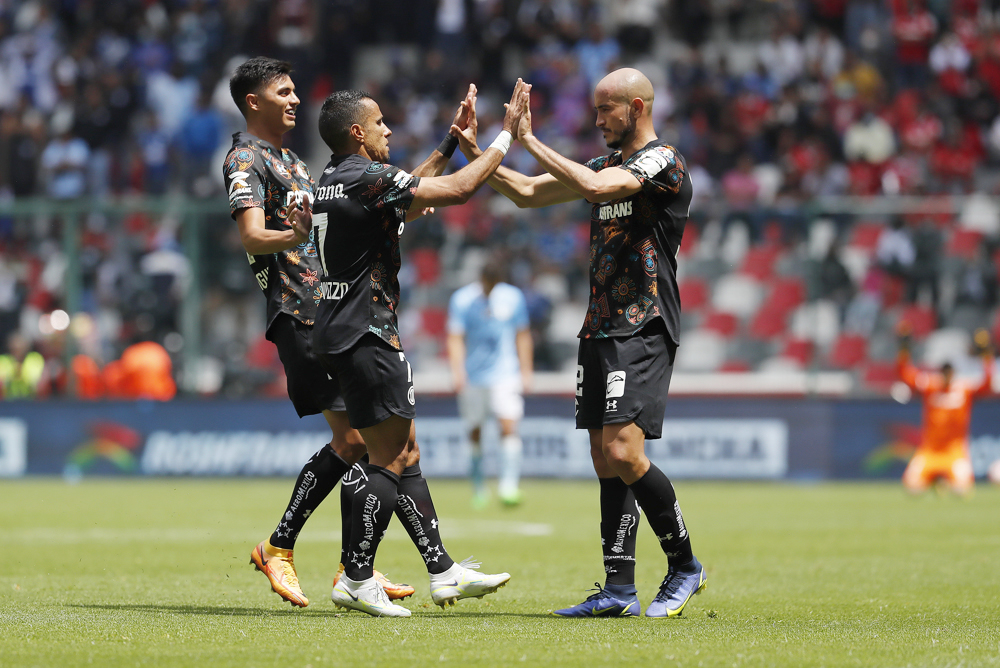 Uruguayo Fernández, nuevo líder de asistencias tras goleada del Toluca