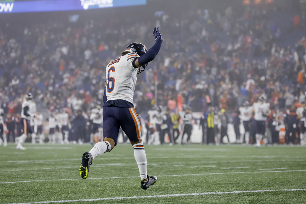 Los Bears destrozan a domicilio a los Patriots