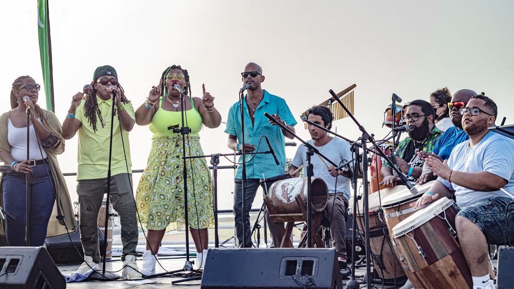 Puerto Rico reivindica su identidad al ritmo de la bomba, un género en auge