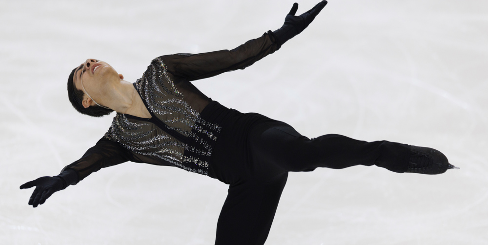El patinador artístico mexicano Donovan Carrillo, premiado en Nueva York