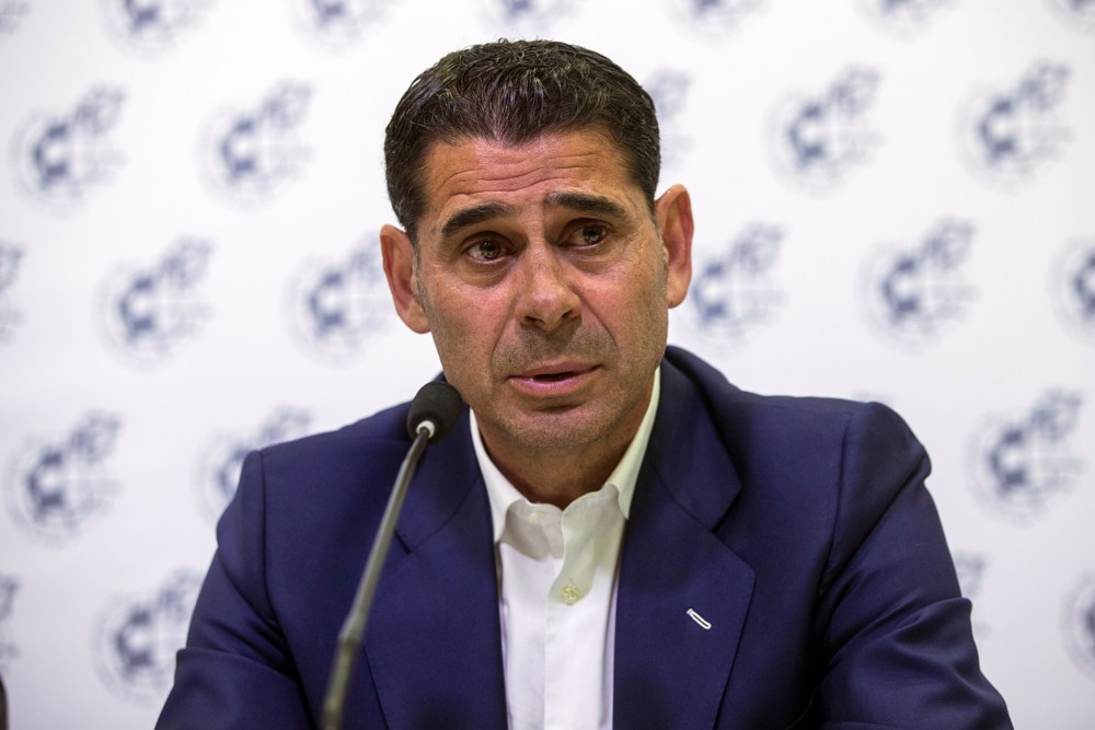 Fernando Hierro visita por primera vez las instalaciones del Guadalajara
