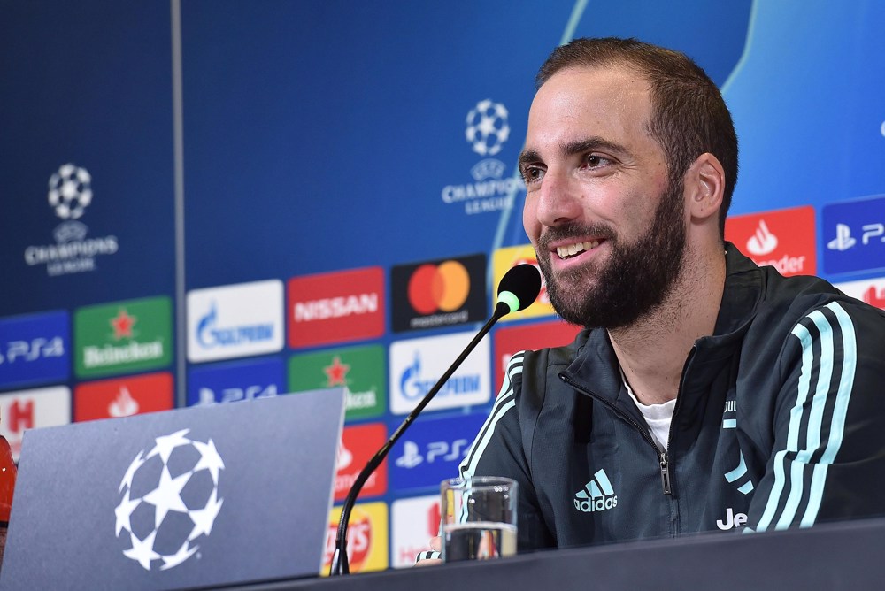 Gonzalo Higuaín anuncia su retirada
