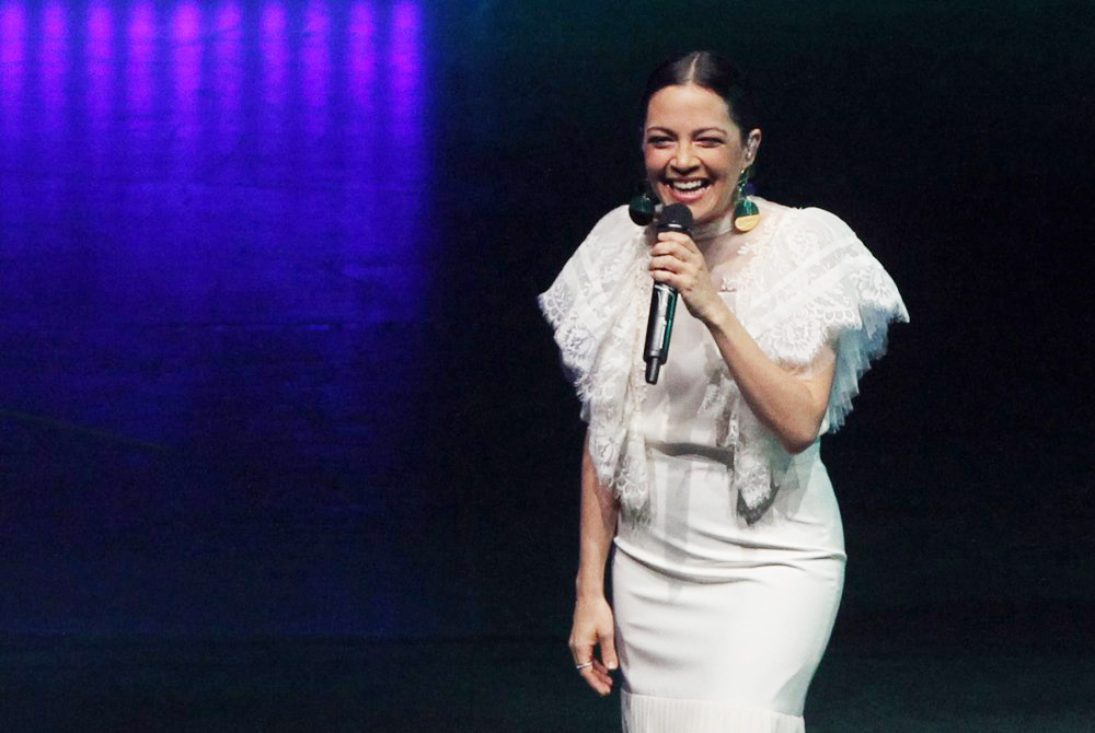 Natalia Lafourcade pone en pie al Carnegie Hall y graba un disco en directo