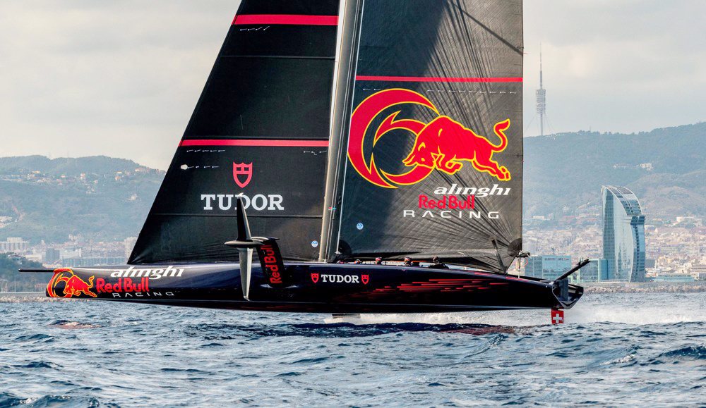 Red Bull y Mercedes; la F1 entra en la vela