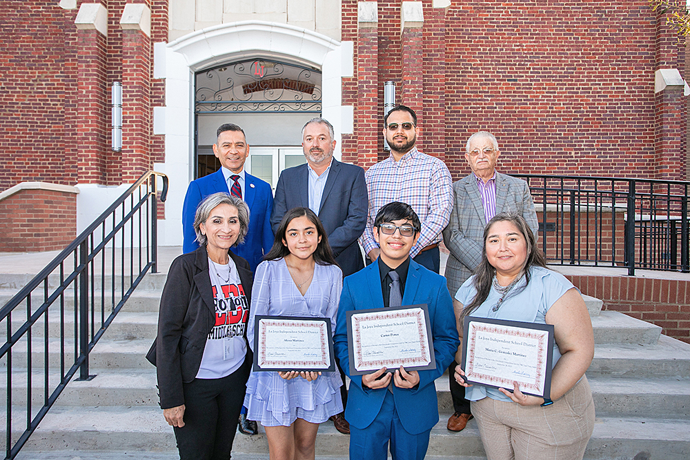 Participantes de Camp Code en STC obtienen premio en competencia estatal SMARTS