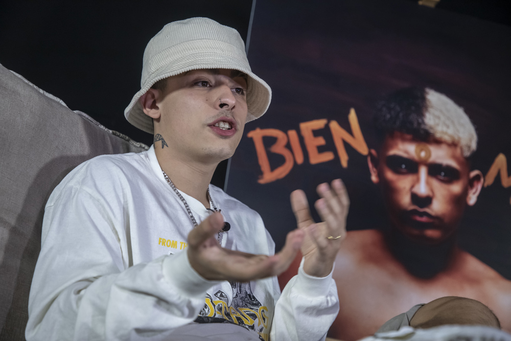 Rapero Trueno renueva y potencia la escena argentina de la música