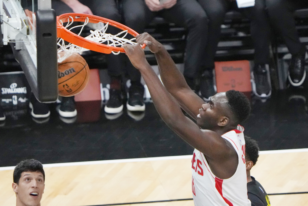 Jokic, sin piedad de los Lakers; Giannis vence a Durant y Lillard se lesiona
