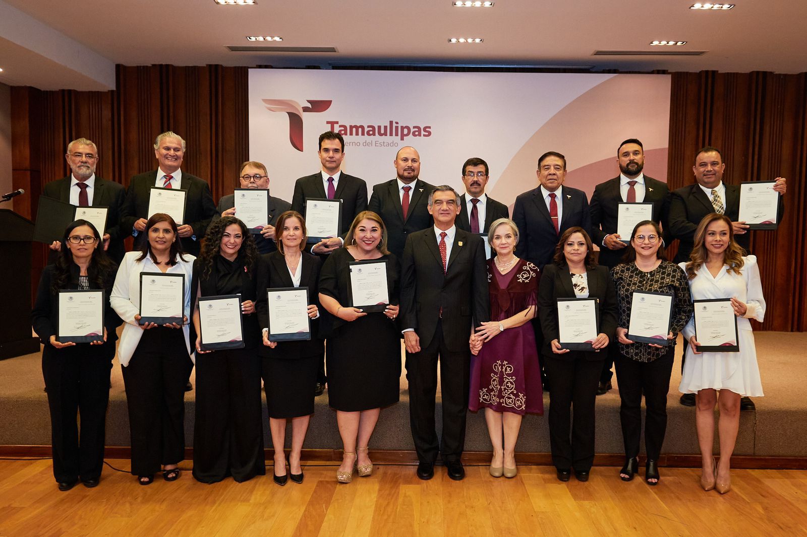 Entrega 15 nombramientos del gabinete el gobernador de Tamaulipas