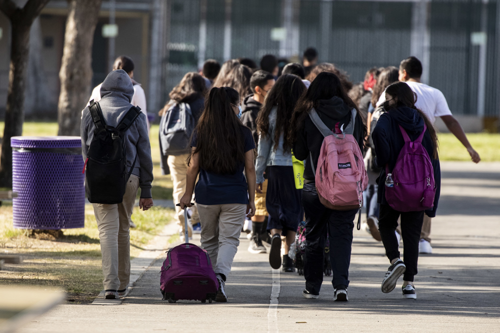 Colegios comunitarios de California ayudan a indocumentados por fallo de DACA