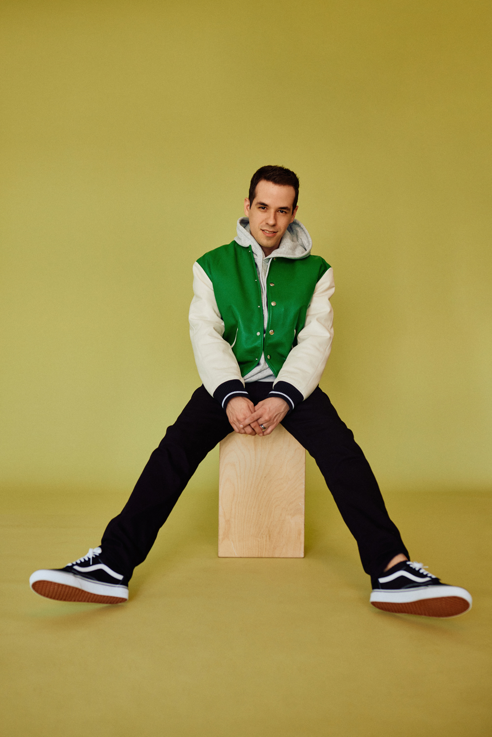 El compositor mexicano Edgar Barrera, “traductor sentimental” de cantantes