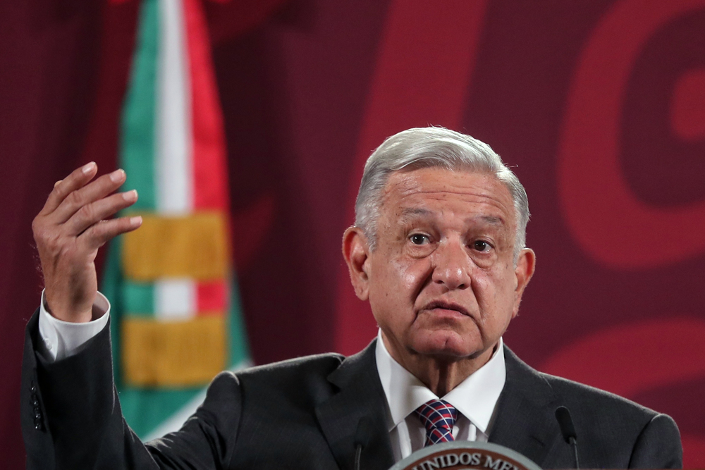 López Obrador agradece marcha de más de 1 millón de personas a su favor