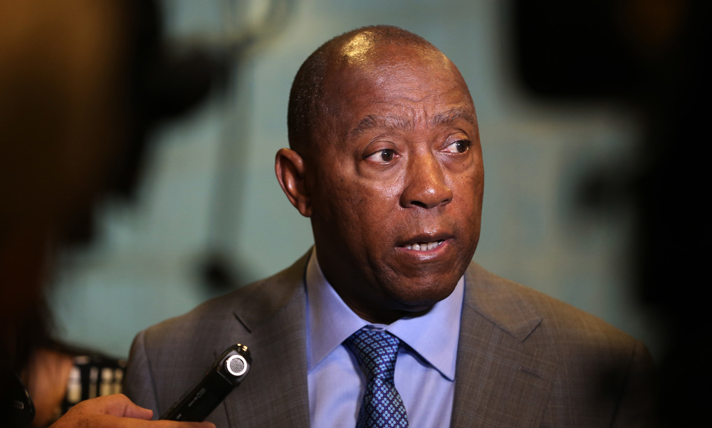 Suspenden clases en Houston por falla en sistema de purificación del agua