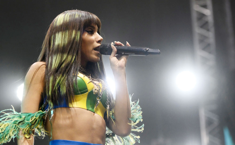 Los latinos Anitta y Omar Apollo, candidatos al Grammy a mejor nuevo artista