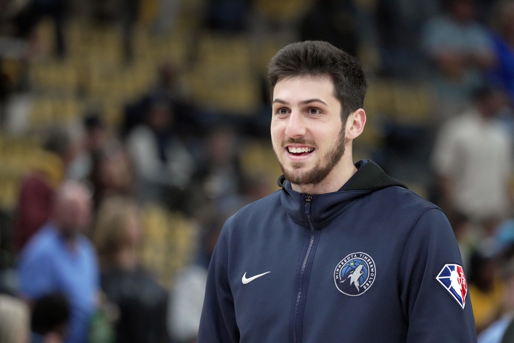 Los Jazz deciden no renovar el contrato de Leandro Bolmaro para 2023-24