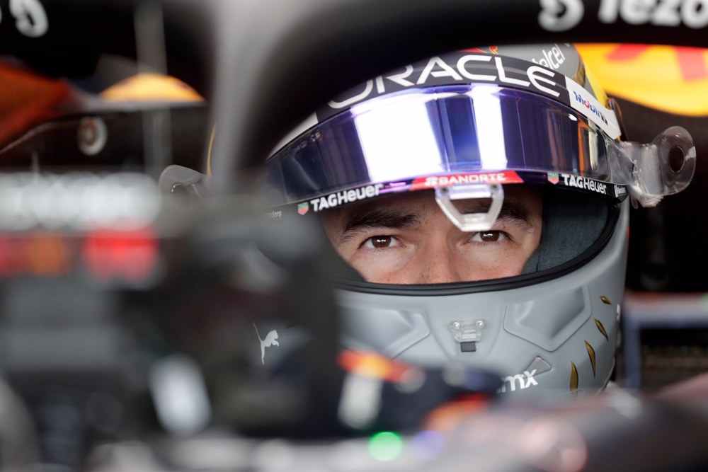 Checo Pérez: “Lo que pasó en Brasil, quedó atrás”