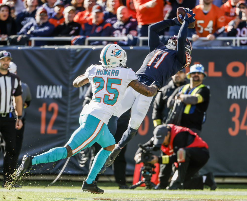 35-32. Los Dolphins amargan el récord de yardas a la carrera de Fields