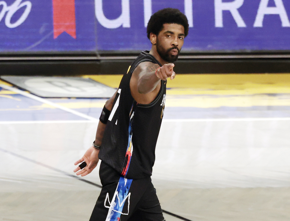 La NBA lamenta que Irving no haya pedido perdón por promover una cinta antisemita