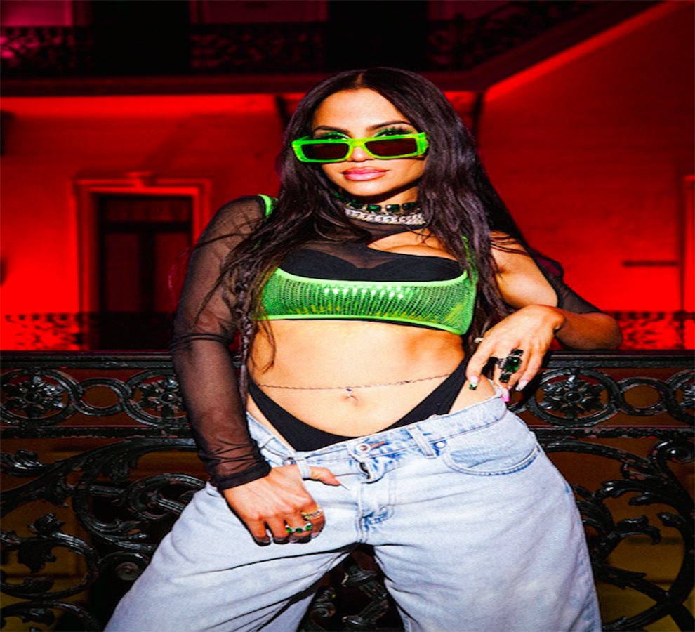 Natti Natasha recibe certificación de Platino por su éxito “Mayor que usted”