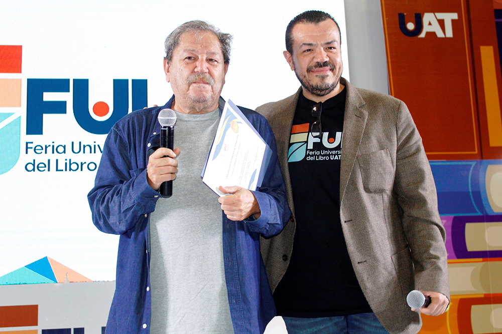 Destaca Paco Taibo II el éxito de la FUL UAT
