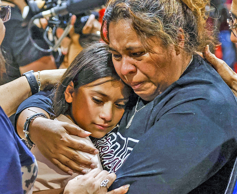 Afectados por tiroteo en escuela de Uvalde recibirán más de 22 millones