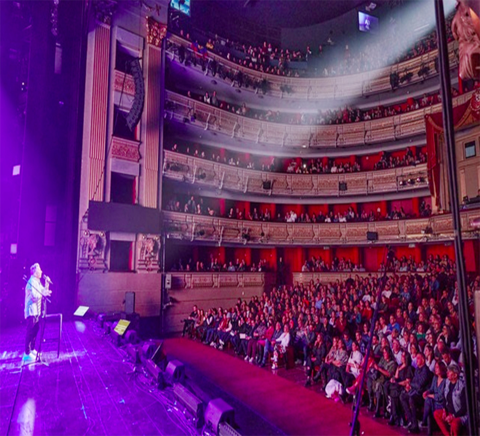 Ricardo Montaner recibe el cariño europeo en Teatro Real de Madrid