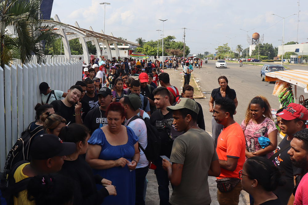 Migrantes planean caravana de 2.000 personas en la frontera sur de México