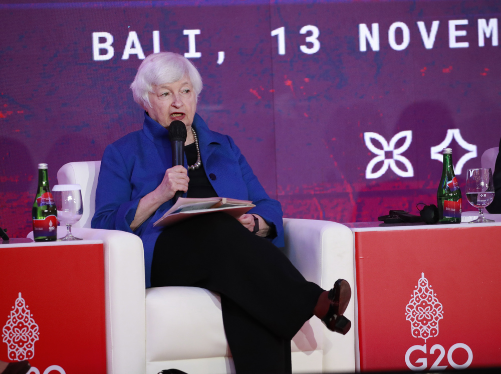 Estados Unidos dará a Ucrania 4.500 millones de dólares en ayudas