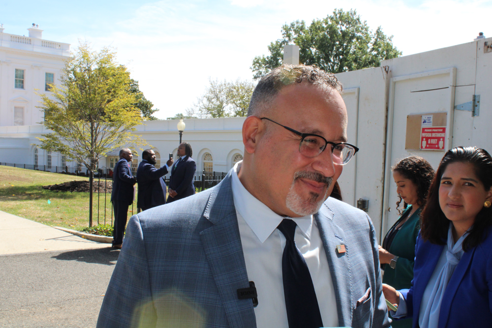 El Gobierno de Biden anuncia una moratoria al pago de la deuda estudiantil