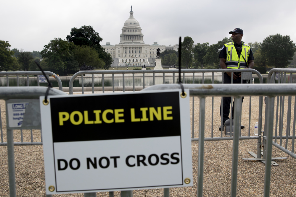 El fantasma del asalto al Capitolio acecha de nuevo las elecciones en EEUU