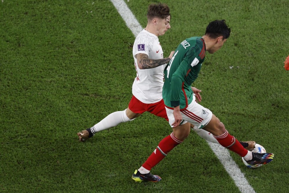 Edson Álvarez dice presente