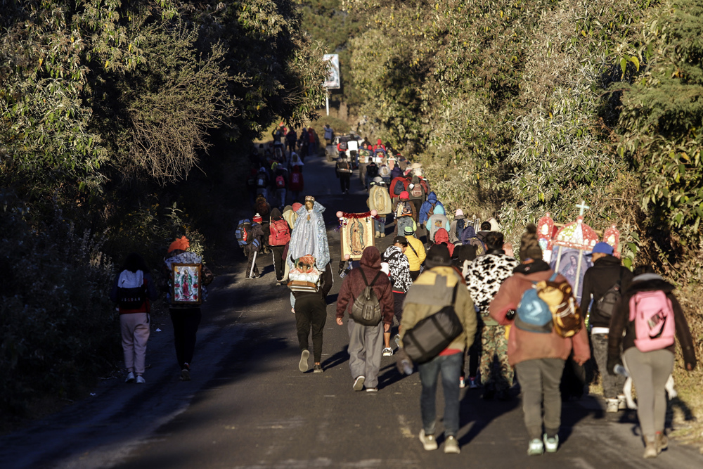 Inicia peregrinación de centro de México a Basílica de la Virgen de Guadalupe