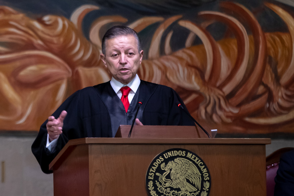 Presidente de Supremo mexicano cierra mandato y presume del fin de corrupción