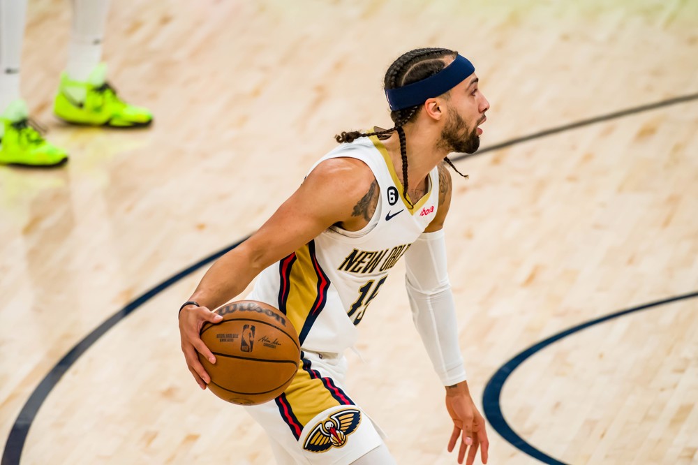 El puertorriqueño José Alvarado destroza a Nuggets con 38 puntos y 8 triples