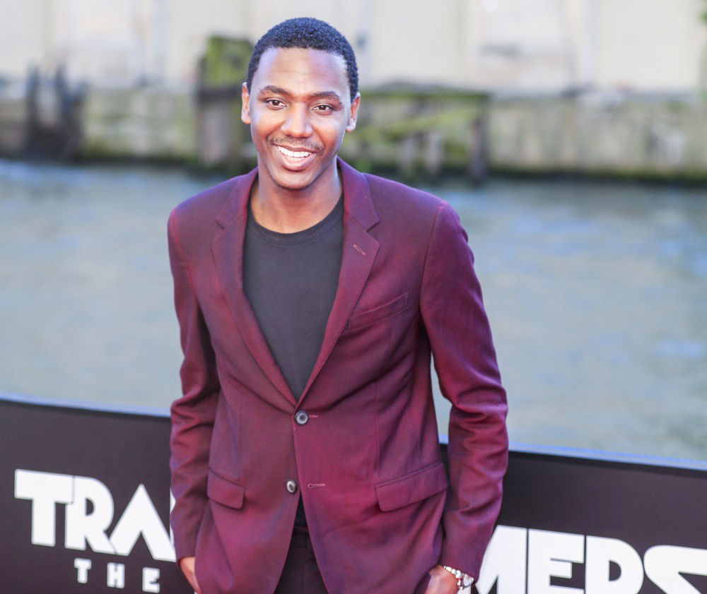 El cómico Jerrod Carmichael presentará la 80ª edición de los Globos de Oro