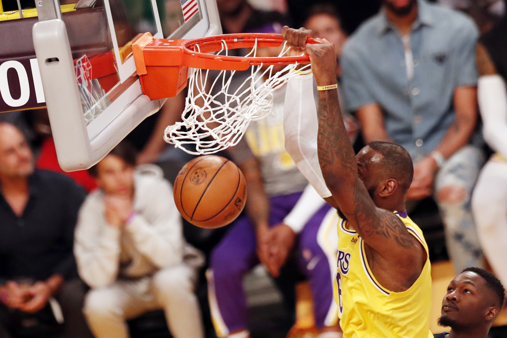 LeBron James corta la mala racha de los Lakers