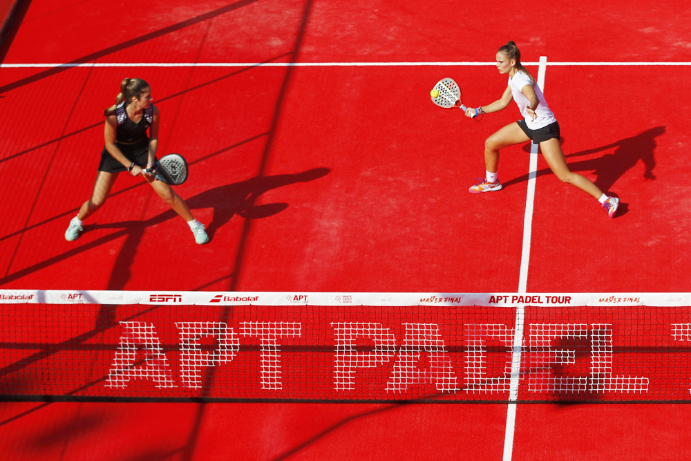 Las españolas Borrero y Martínez ganan el torneo de maestras de Padel