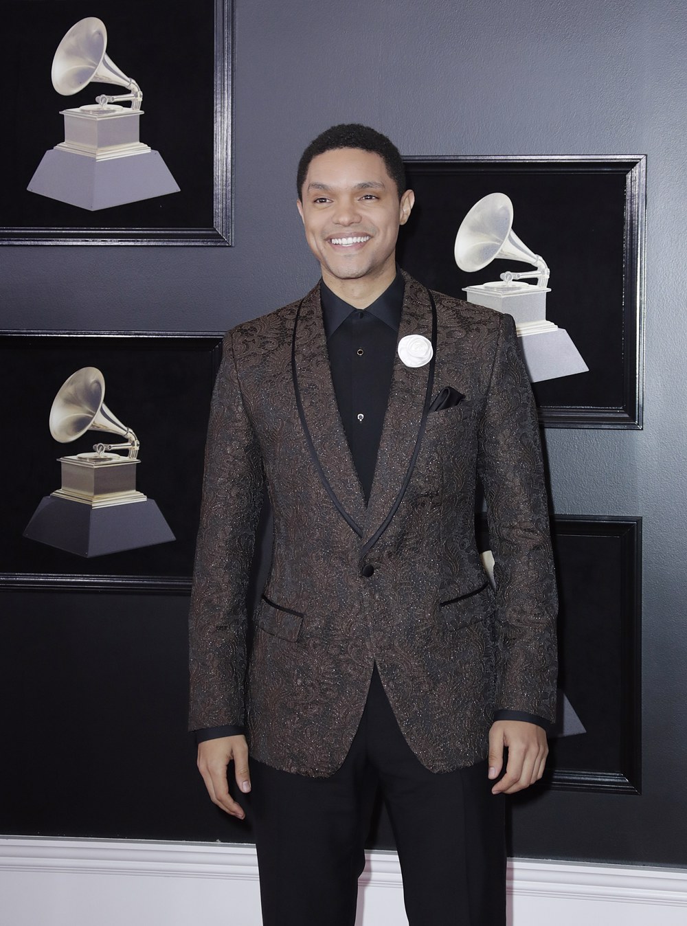 Trevor Noah se despide de la televisión estadounidense tras 7 años en anten