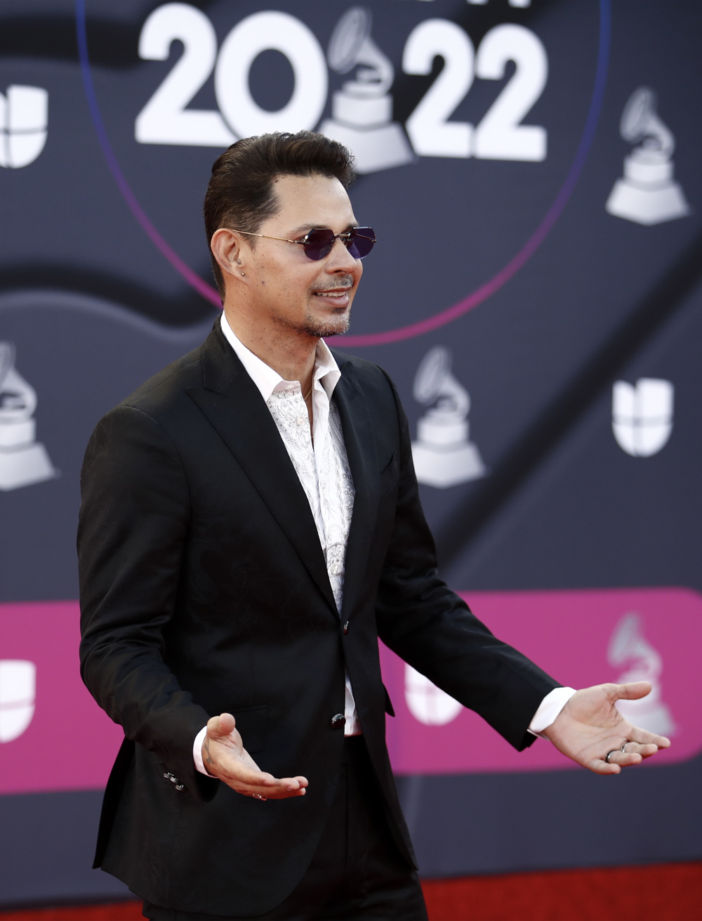 Artistas cubanos y venezolano lanzan “Feliz Navidad. Salsa Remix”