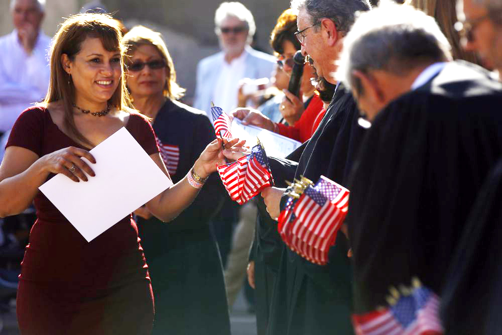 EEUU rediseñará pruebas orales y de educación cívica de examen de ciudadanía