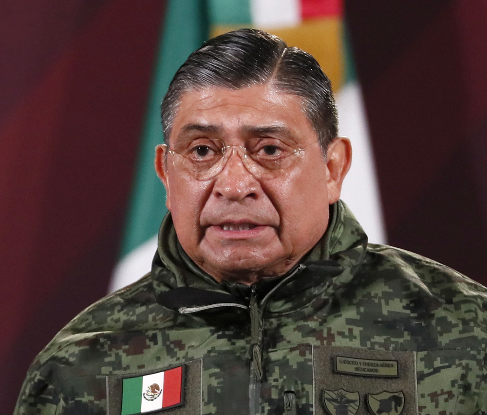 México suma 29 muertos en jornada violenta tras detención de hijo del Chapo