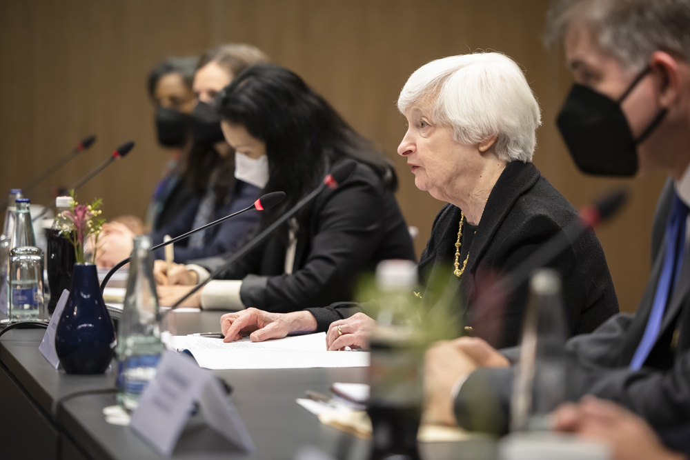 La moneda del billón de dólares: ¿Idea loca o solución a la deuda de EE.UU.?