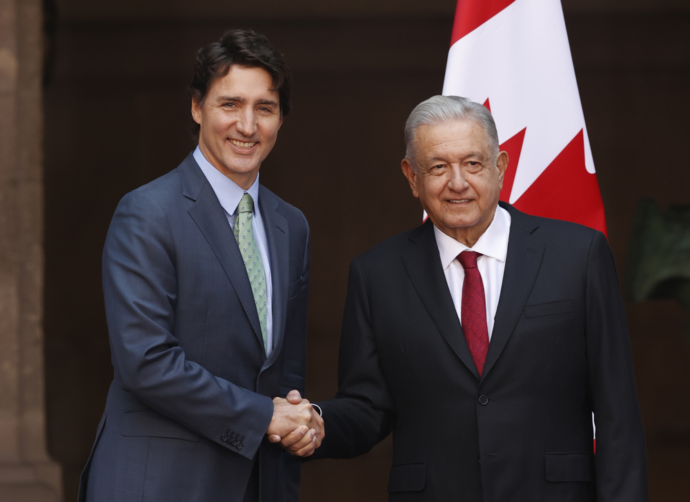 López Obrador promete a Trudeau recibir a empresas inconformes con políticas