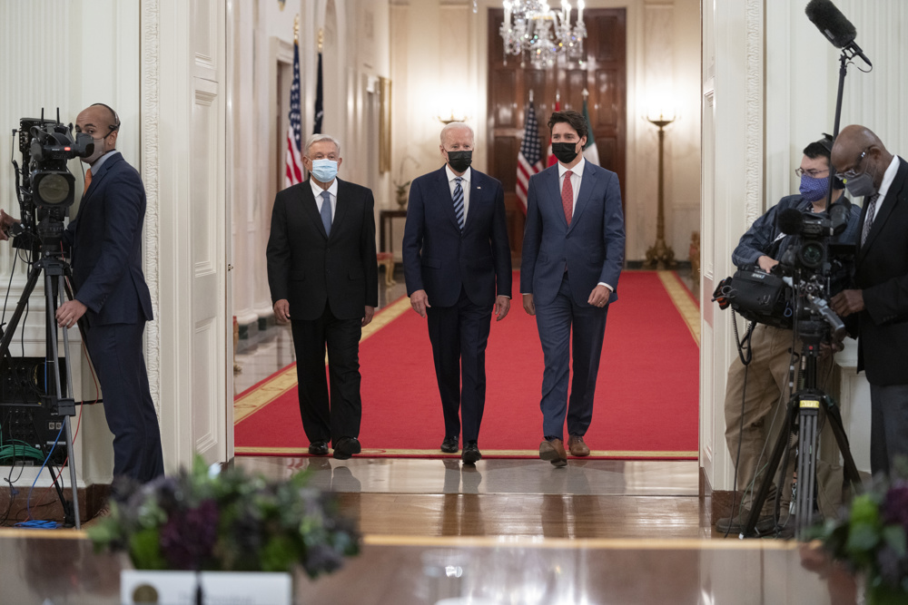 Biden lleva a la cumbre con México y Canadá su plan migratorio bajo el brazo