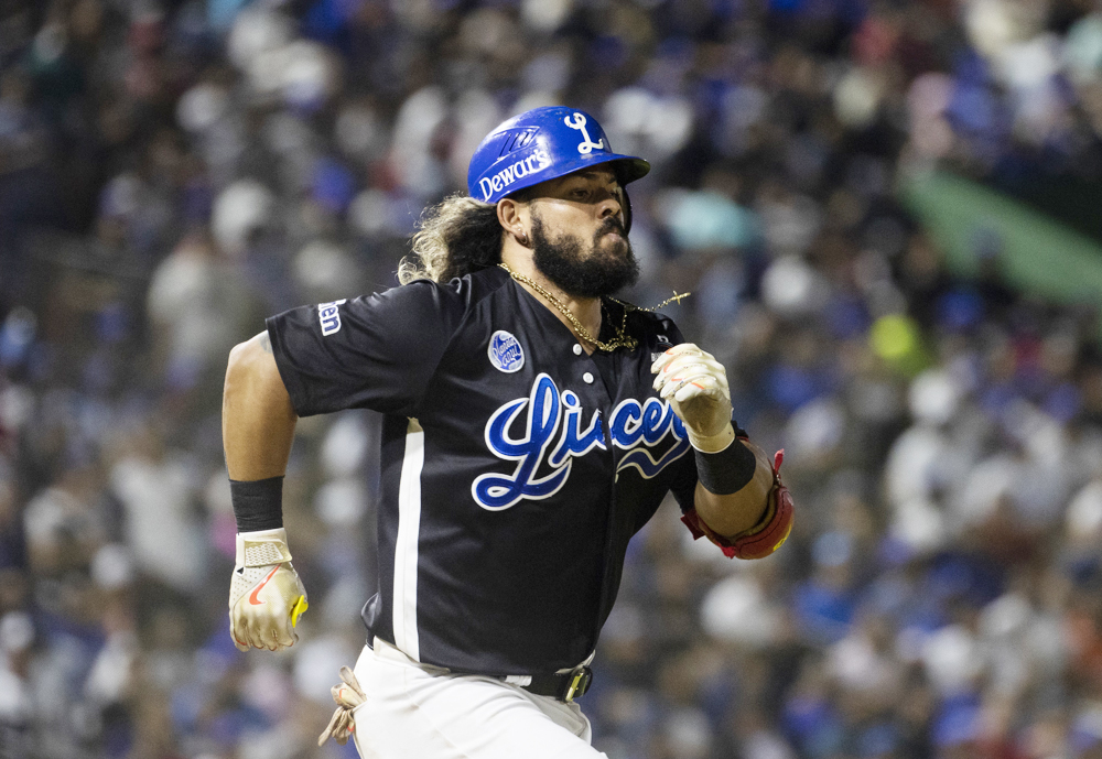 El colombiano Alfaro se baja de la Serie Mundial y se enfoca en los Medias Rojas