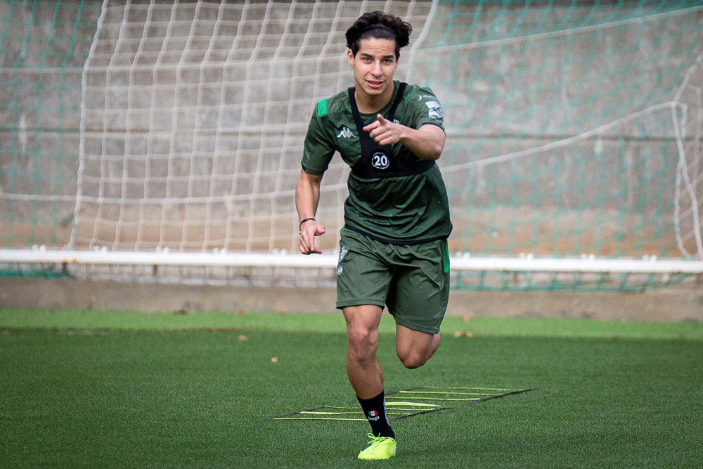 Diego Lainez interesa en Tigres por la versatilidad que aportaría al equipo