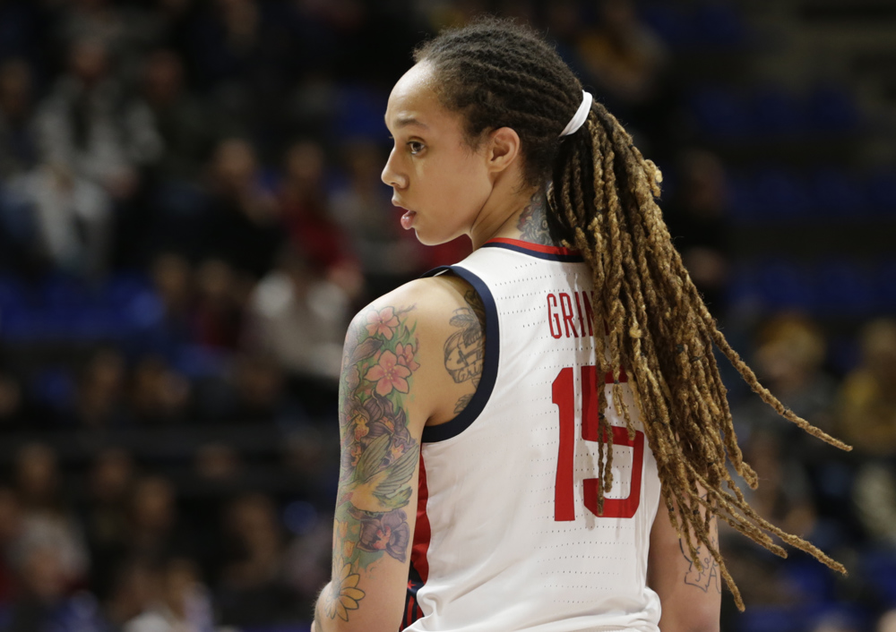 Brittney Griner Acude En Phoenix A La Marcha Por El Día De Martin ...