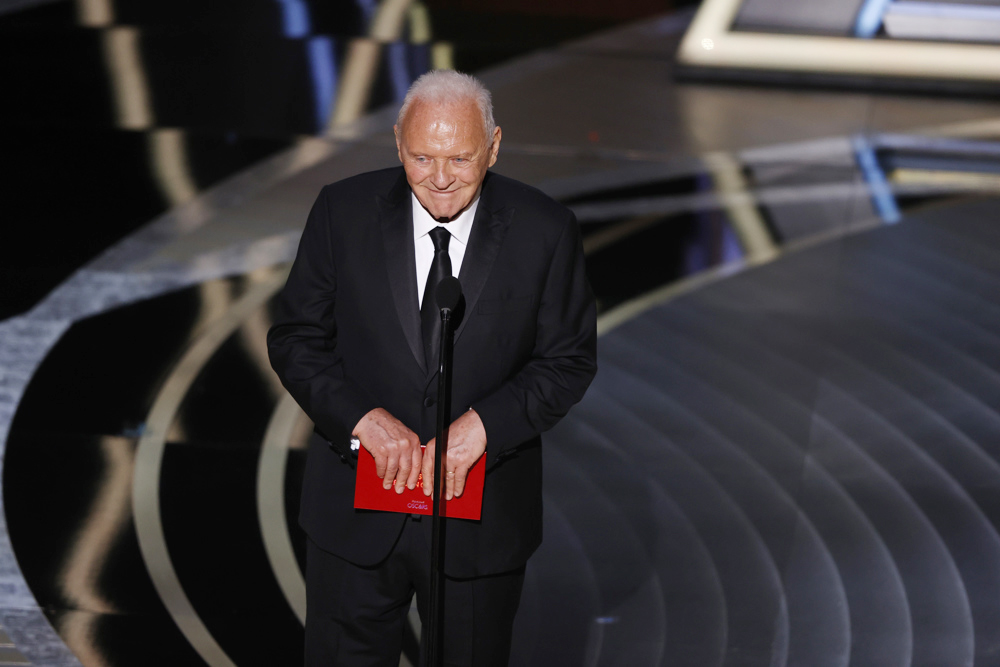 Anthony Hopkins celebra en las redes que lleva 47 años sobrio