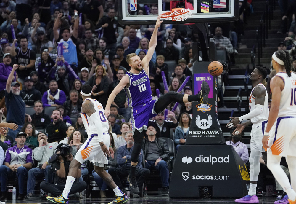 Domantas Sabonis y Jalen Brunson, jugadores de la semana 13 en la NBA